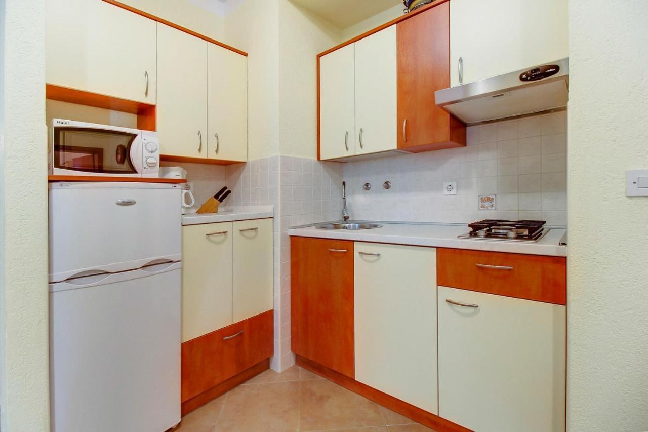 Apartments With A Parking Space מאלי לוסיניי מראה חיצוני תמונה