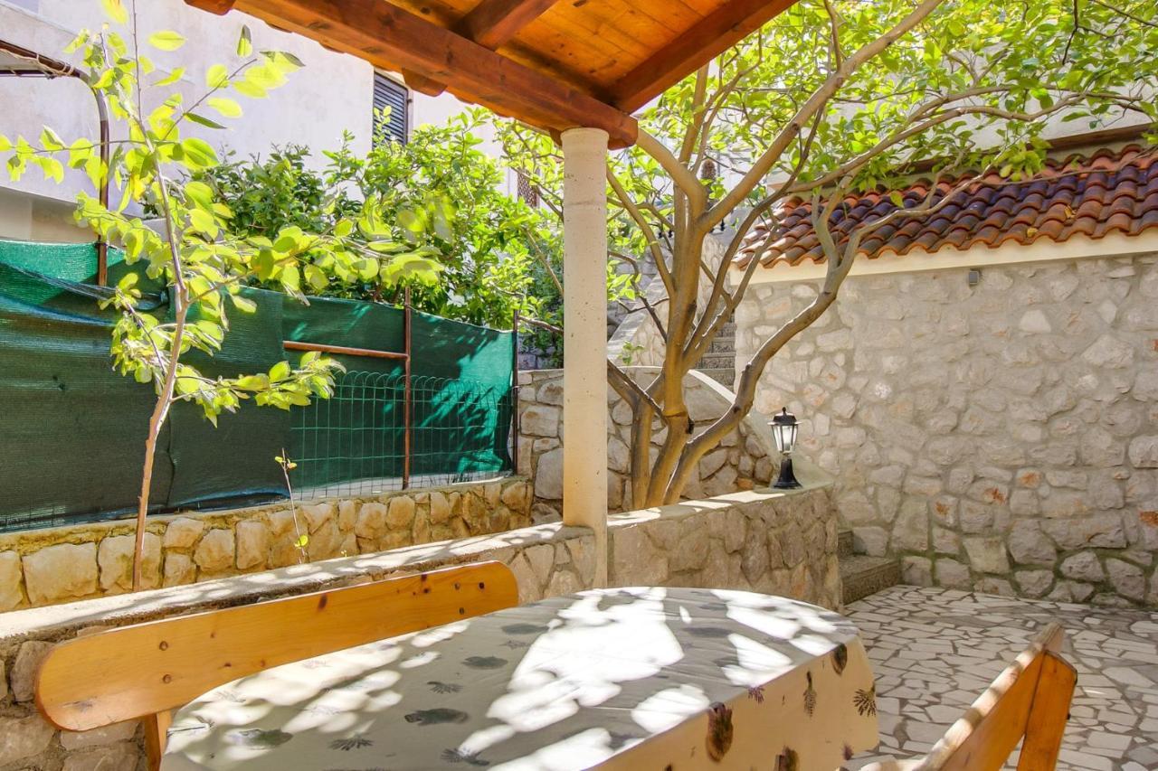 Apartments With A Parking Space מאלי לוסיניי מראה חיצוני תמונה