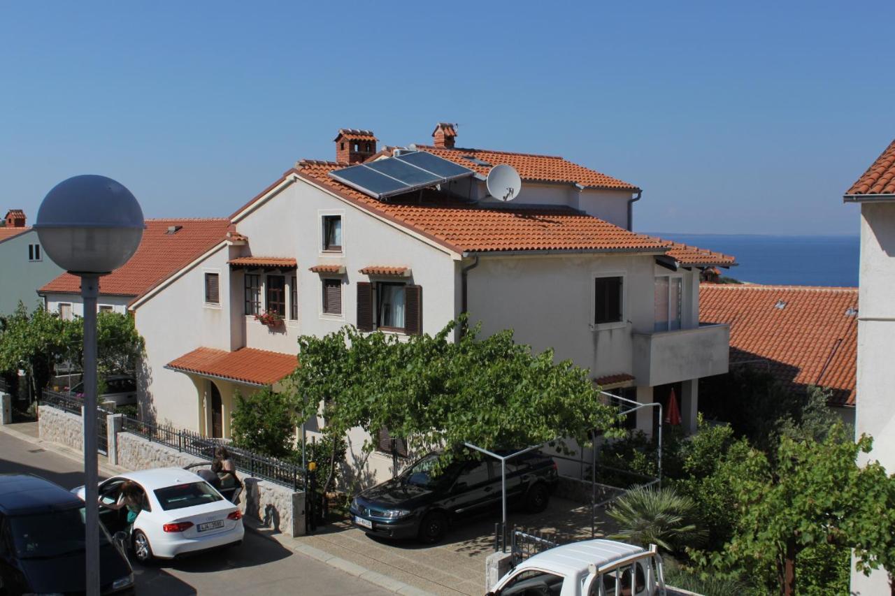 Apartments With A Parking Space מאלי לוסיניי מראה חיצוני תמונה