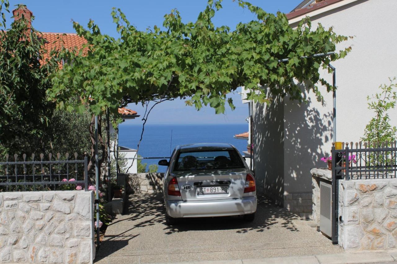 Apartments With A Parking Space מאלי לוסיניי מראה חיצוני תמונה